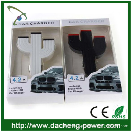 Newly and Hotly selling 5V 4.2A 3 port usb car charger for Phone Ipad